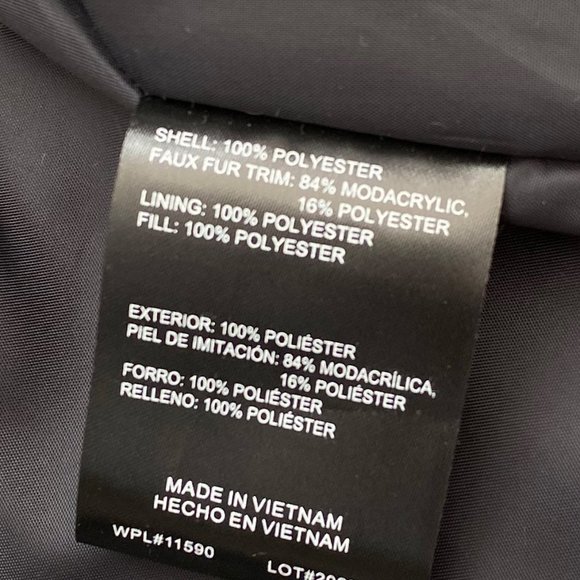 WEATHERPROOF Women's Modern Shaped Puffer Coat, Faux Fur, Black, Size 1X - Picture 10 of 10